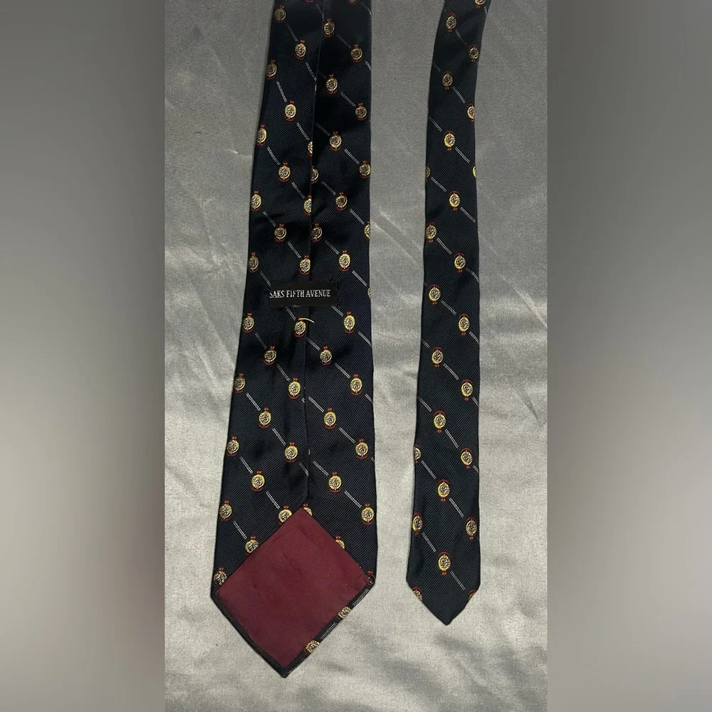 Men’s Saks Fifth Avenue Vintage 90s Blue Gold Striped Silk Designer Tie - Picture 3 of 3